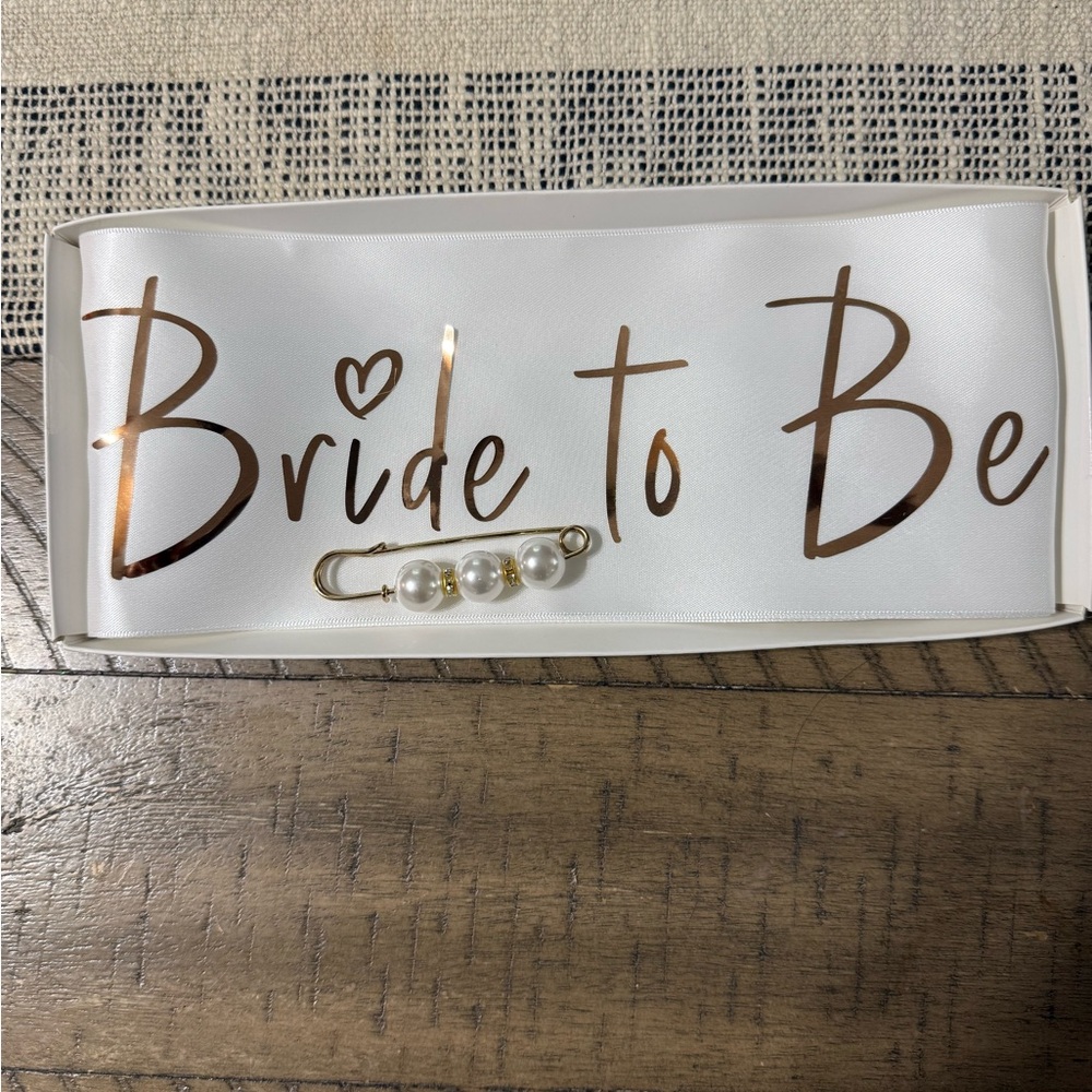 Elegant Rose Gold Bride to Be Sash with Pearl Pin
